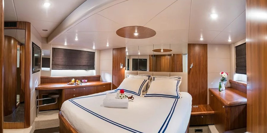 Sunseeker Predator 62 - 3 cab.