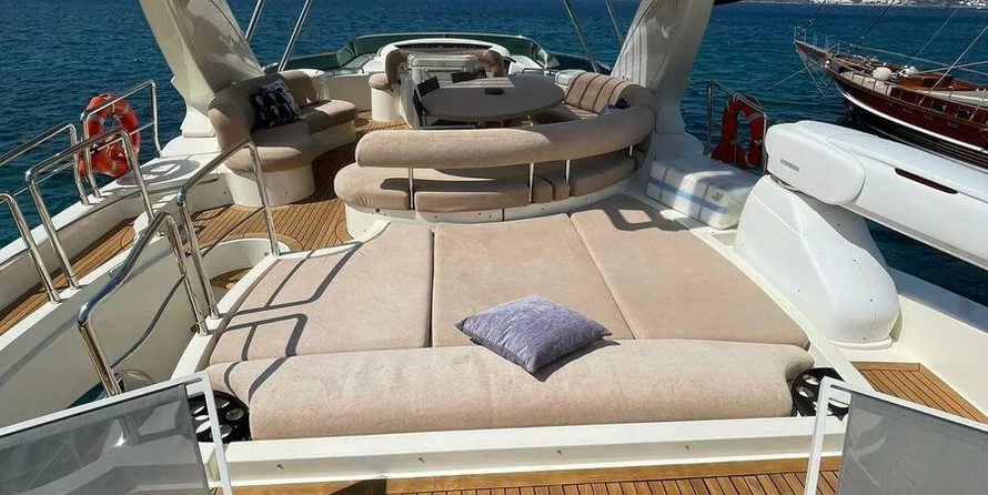 Azimut 80