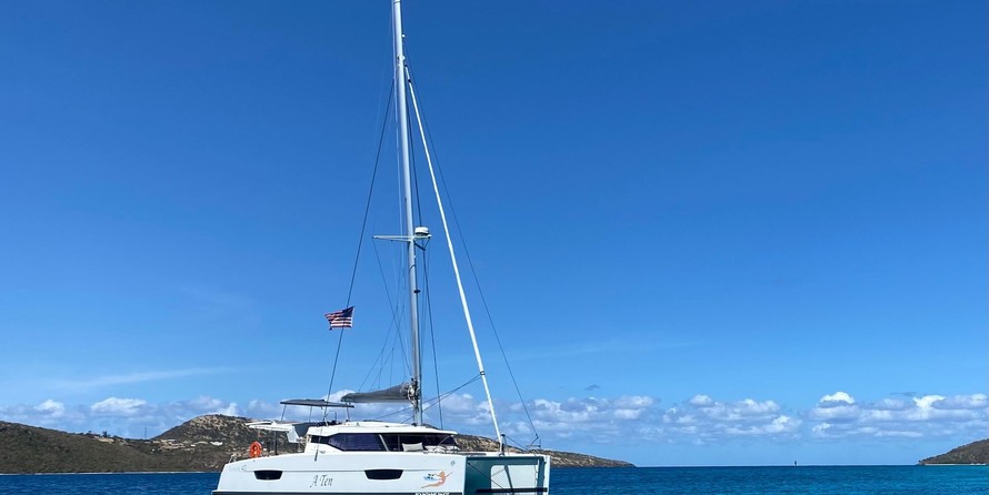 Fountaine Pajot Lucia 40