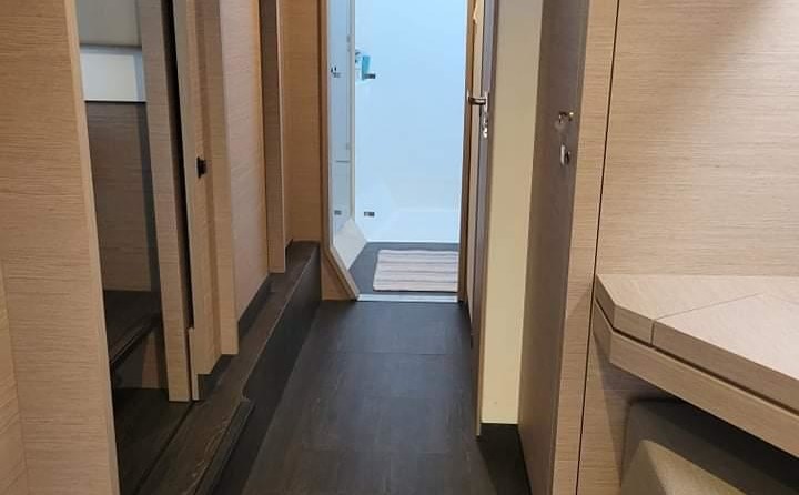 Fountaine Pajot Lucia 40
