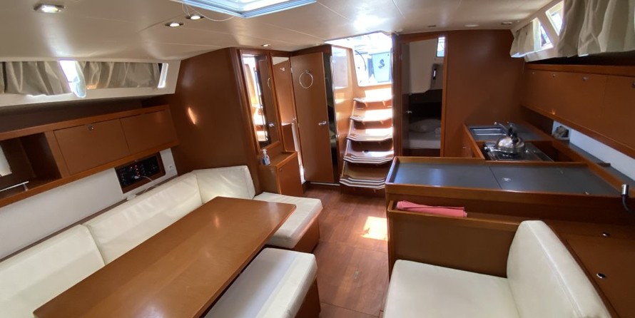 Beneteau Oceanis 45