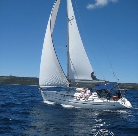 Bavaria 38