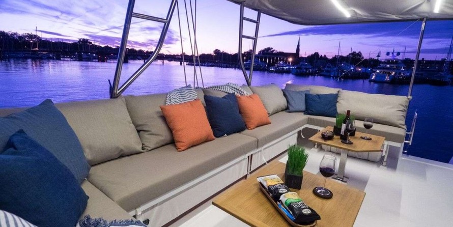 Fountaine Pajot 60