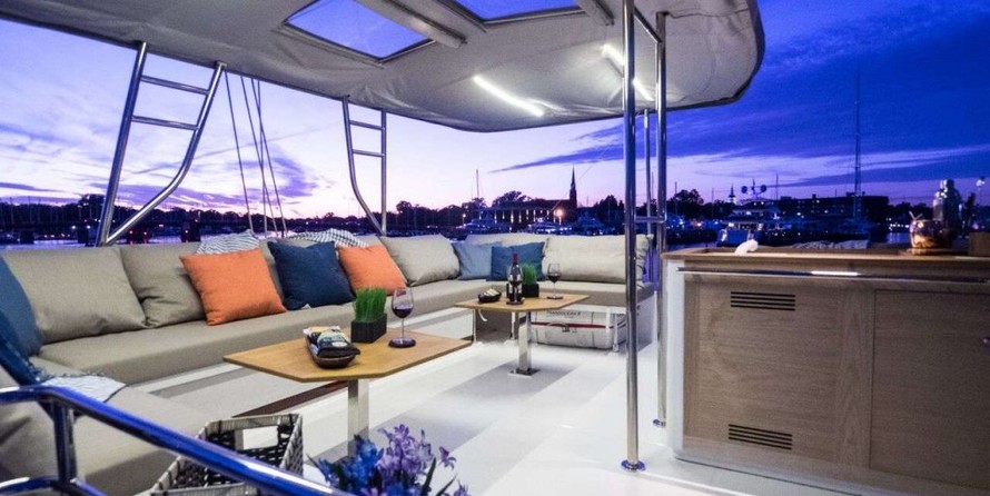 Fountaine Pajot 60