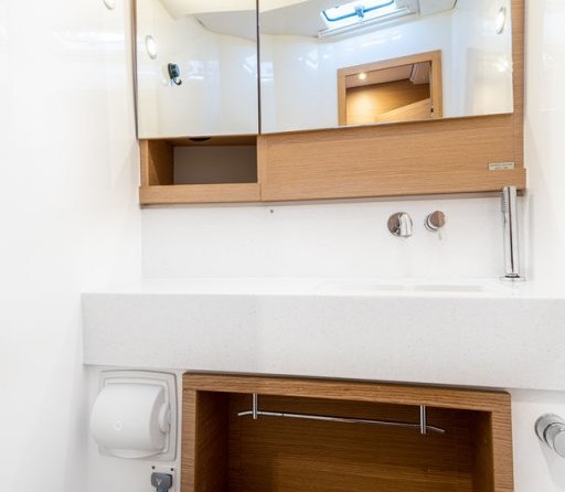 Dufour 530