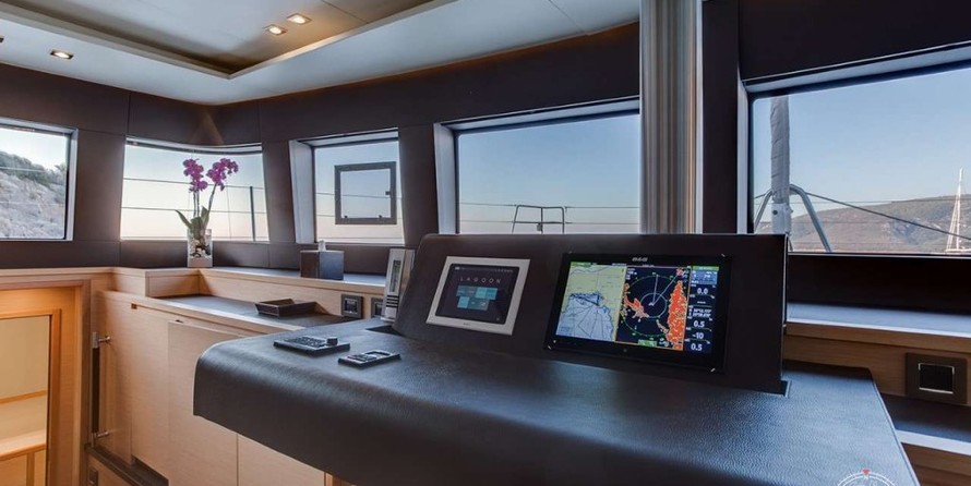 Lagoon 620