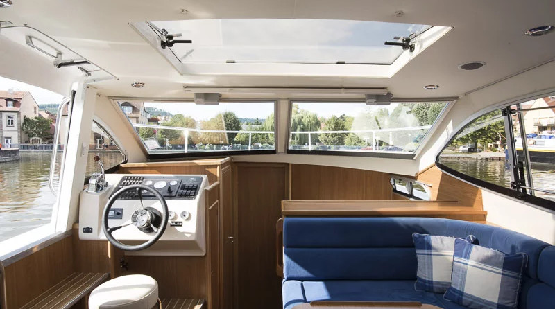 Europa300