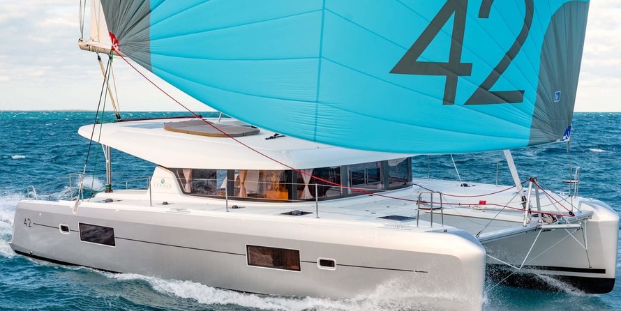 Lagoon 42