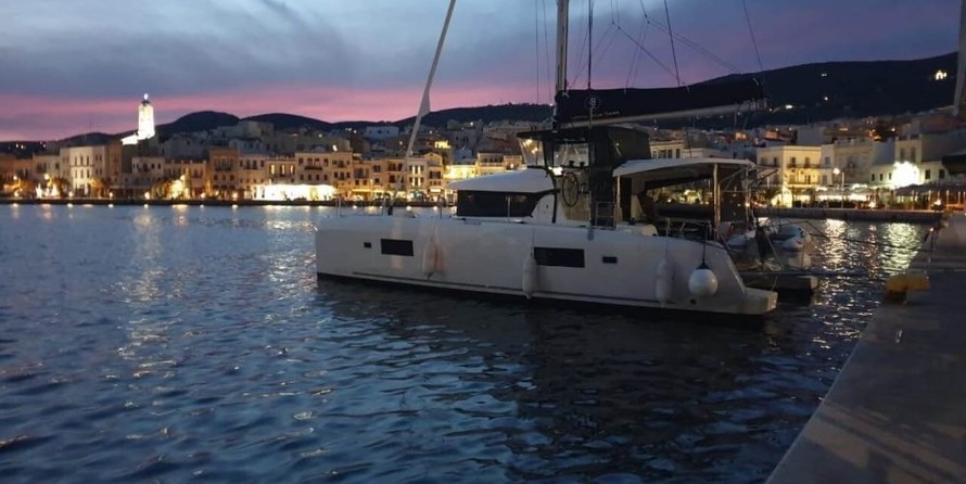 Lagoon 42