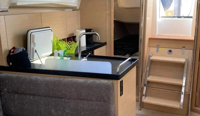 Hanse 388