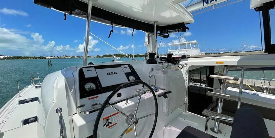 Lagoon 42 - 4 + 2 cab.