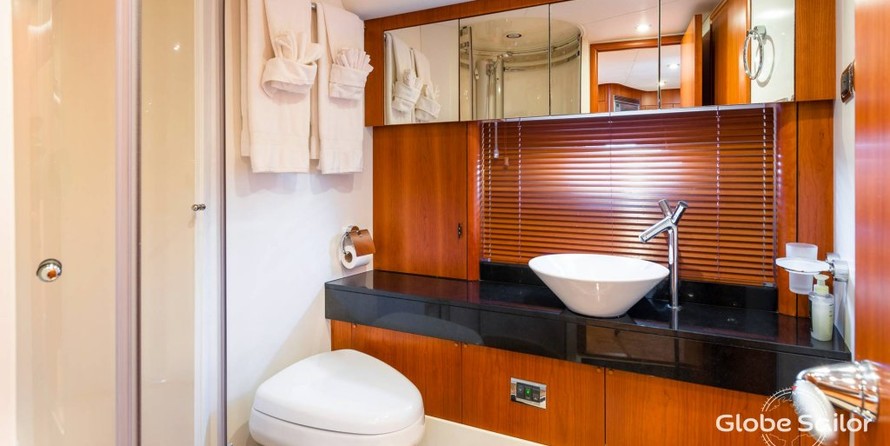 Sunseeker Predator 72