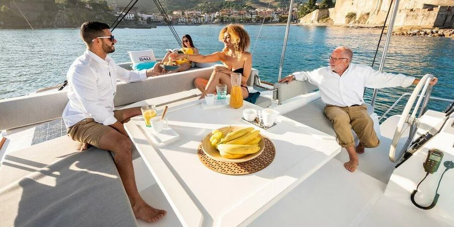 Bali 4.6 - 5 + 1 cab.