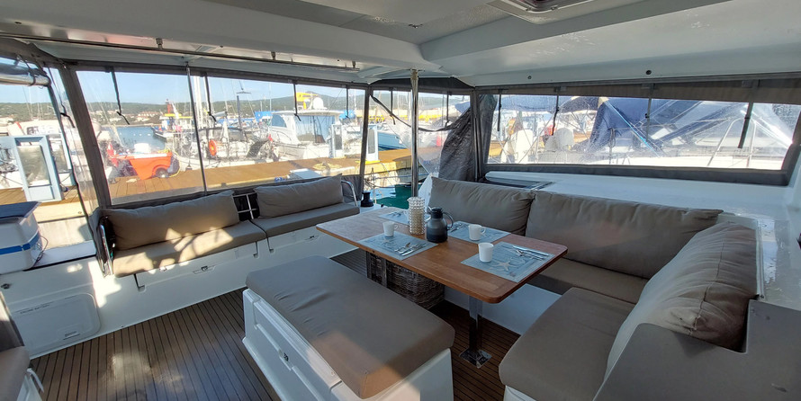 Fountaine Pajot Saona 47