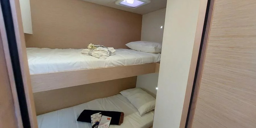 Fountaine Pajot Saona 47