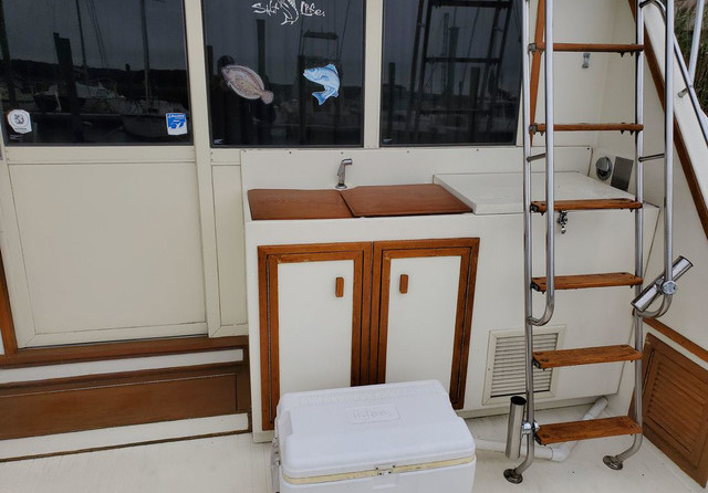 Viking Convertible Sport Fisherman