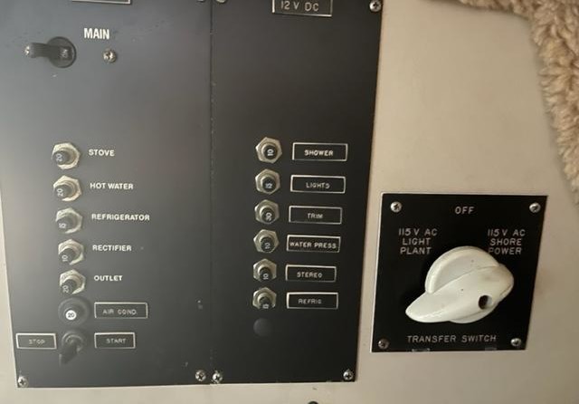 Chris-Craft Express Cruiser 332