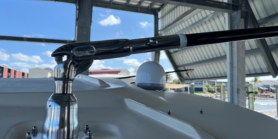 Grady-White Freedom 375