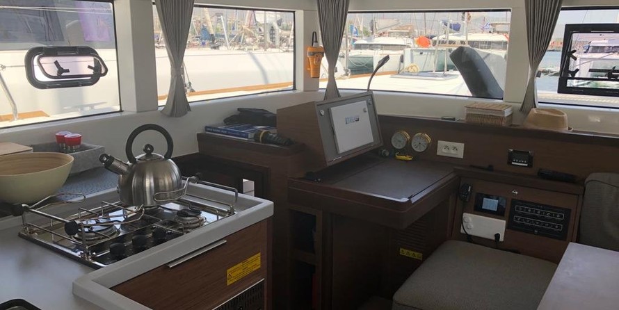 Lagoon 40