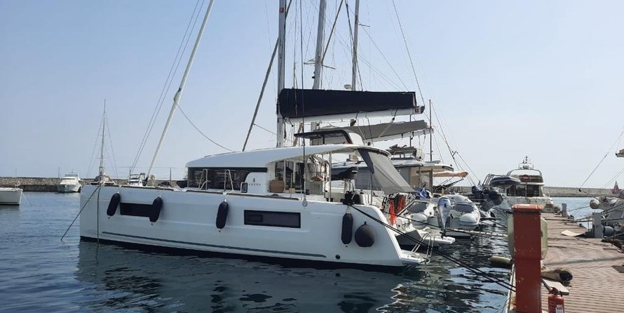 Lagoon 40
