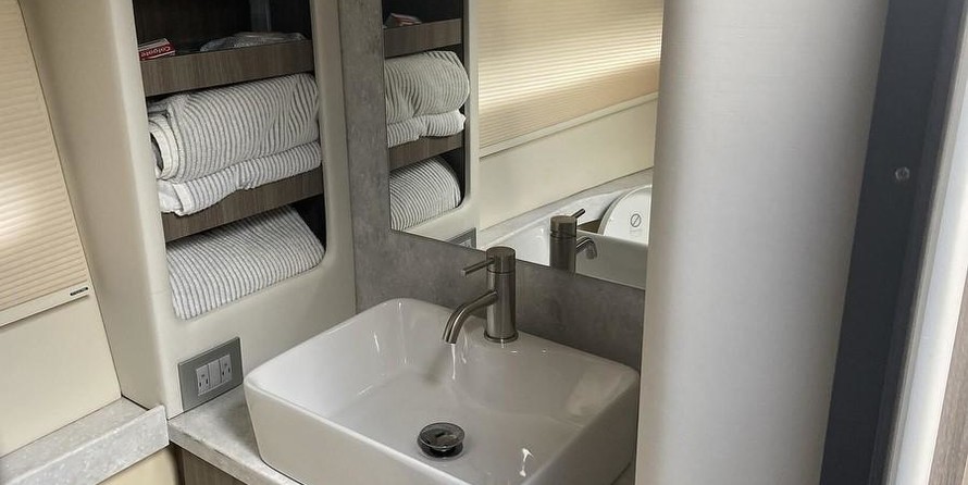 Regal 42 Grande Coupe