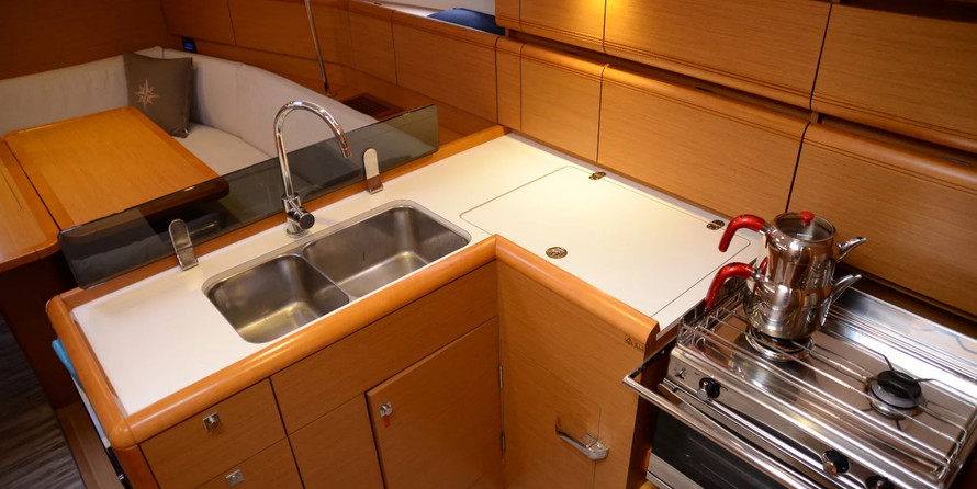 Jeanneau Sun Odyssey 379