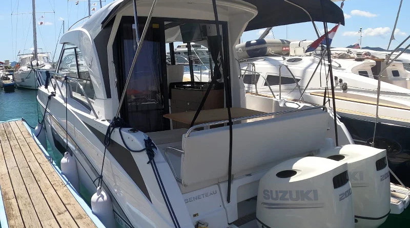 Beneteau Antares 9 OB