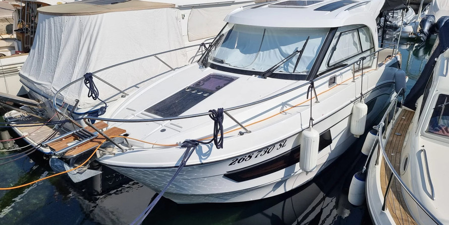 Beneteau Antares 9 OB