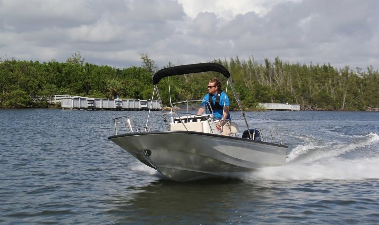 Boston Whaler 150 Montauk