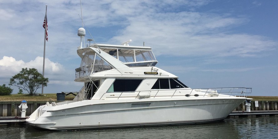 Sea Ray 550 Sedan Bridge