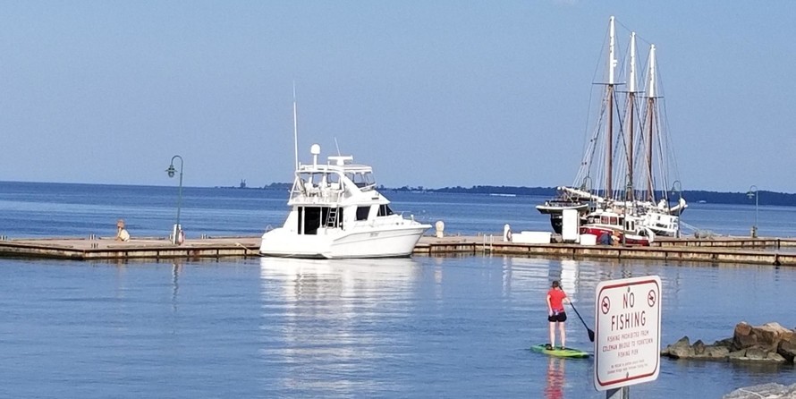 Sea Ray 550 Sedan Bridge
