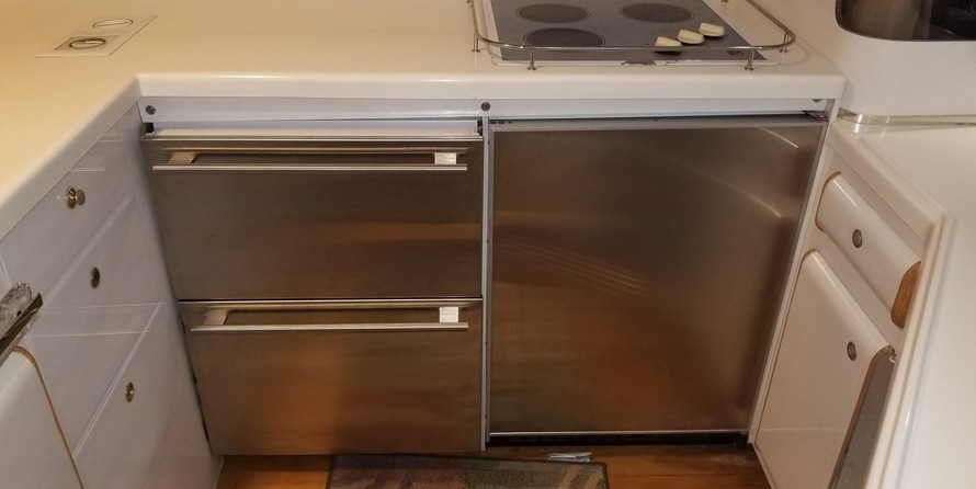 Sea Ray 550 Sedan Bridge