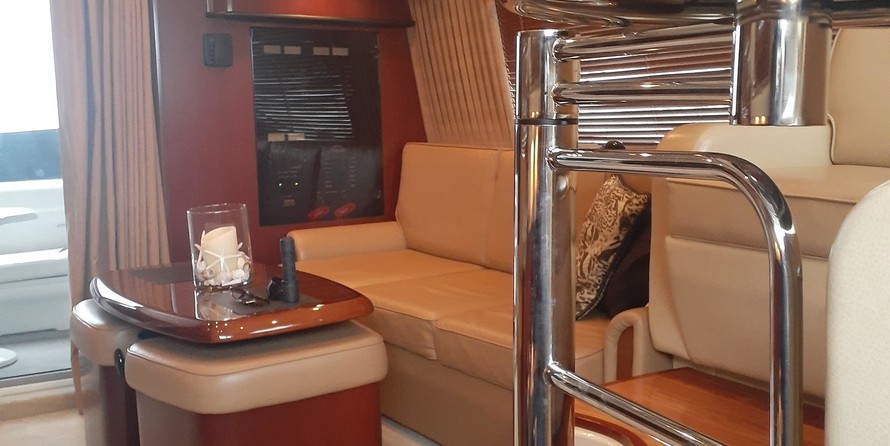 Sea ray 420 sedan bridge