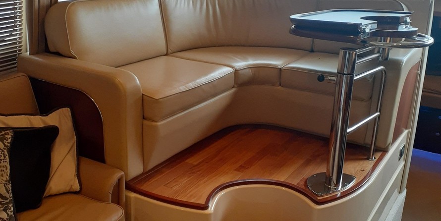 Sea ray 420 sedan bridge