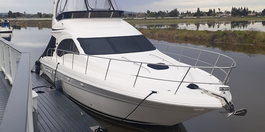 Sea ray 420 sedan bridge