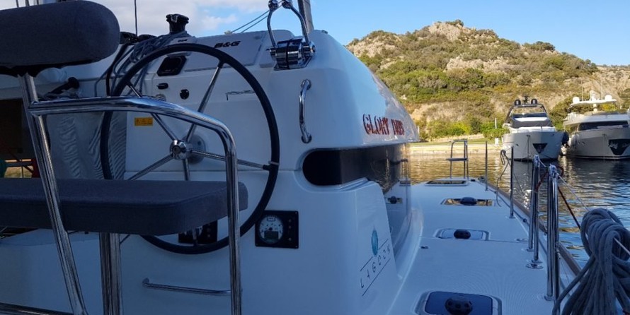 Lagoon 39