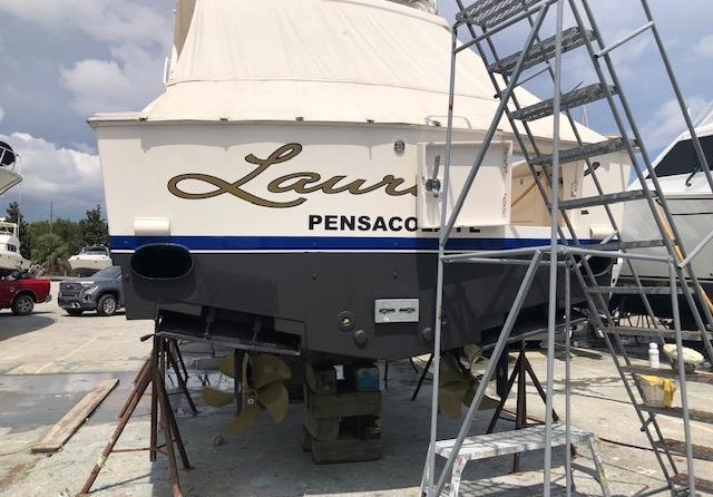 Cabo 48' Convertible / Flybridge