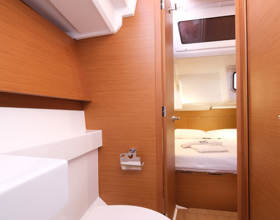 Jeanneau Sun Odyssey 440