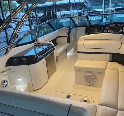 Formula 350 Crossover Bowrider