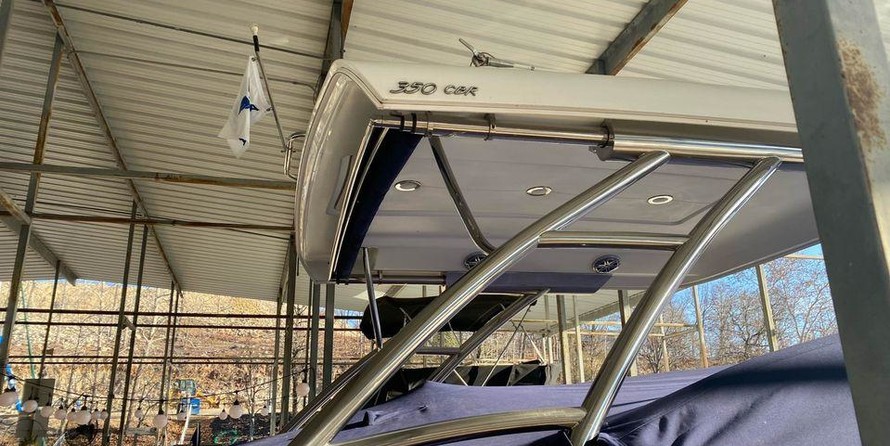 Formula 350 Crossover Bowrider