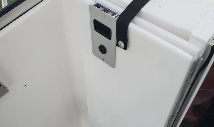 Pro Sports 2050 WA cuddy cabin