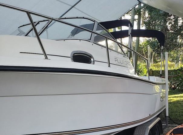 Pro Sports 2050 WA cuddy cabin