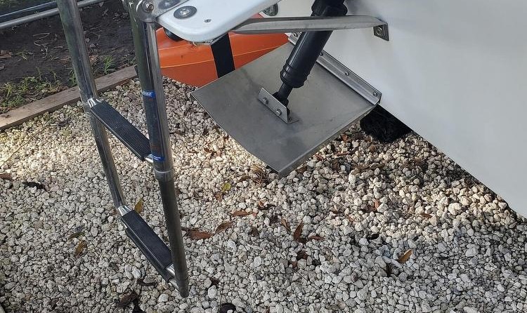 Pro Sports 2050 WA cuddy cabin