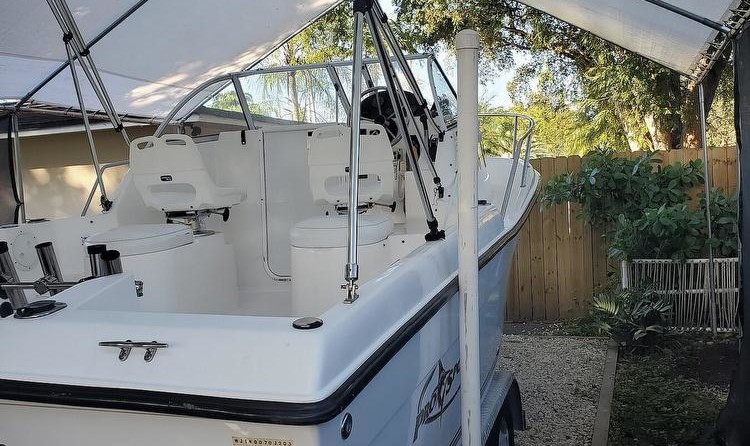 Pro Sports 2050 WA cuddy cabin