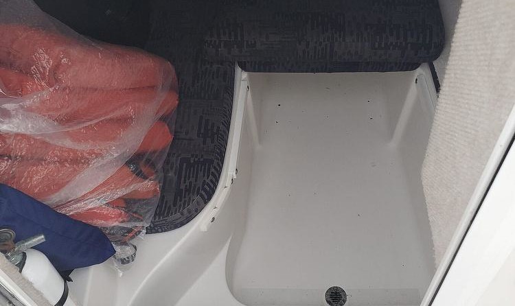 Pro Sports 2050 WA cuddy cabin