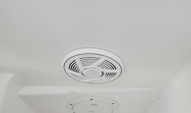 Pro Sports 2050 WA cuddy cabin