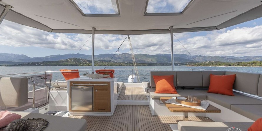 Fountaine Pajot Alegria 67