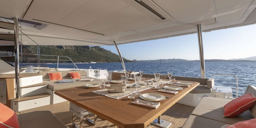 Fountaine Pajot Alegria 67