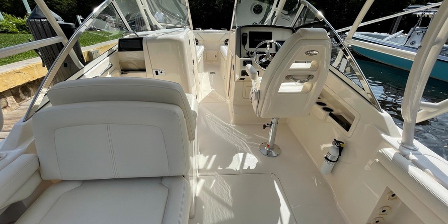 Grady-White Freedom 275