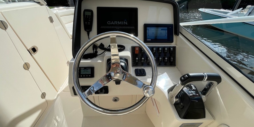 Grady-White Freedom 275